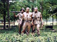 兵士の像