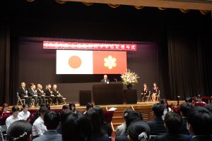 激励の言葉を送る林学長