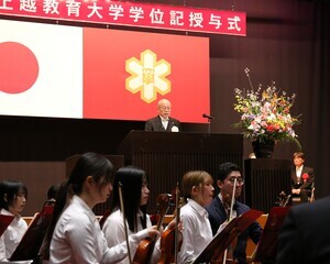 激励の言葉を送る林学長