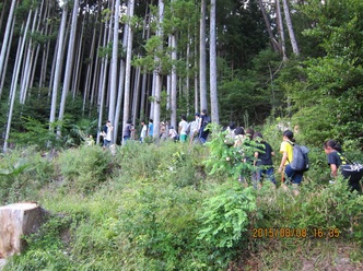 児童が避難した山道