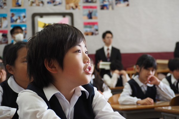 ４年１組実践道徳「谷浜駅のよりびとになることについて」