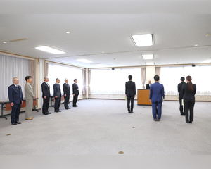 表彰状授与式全景